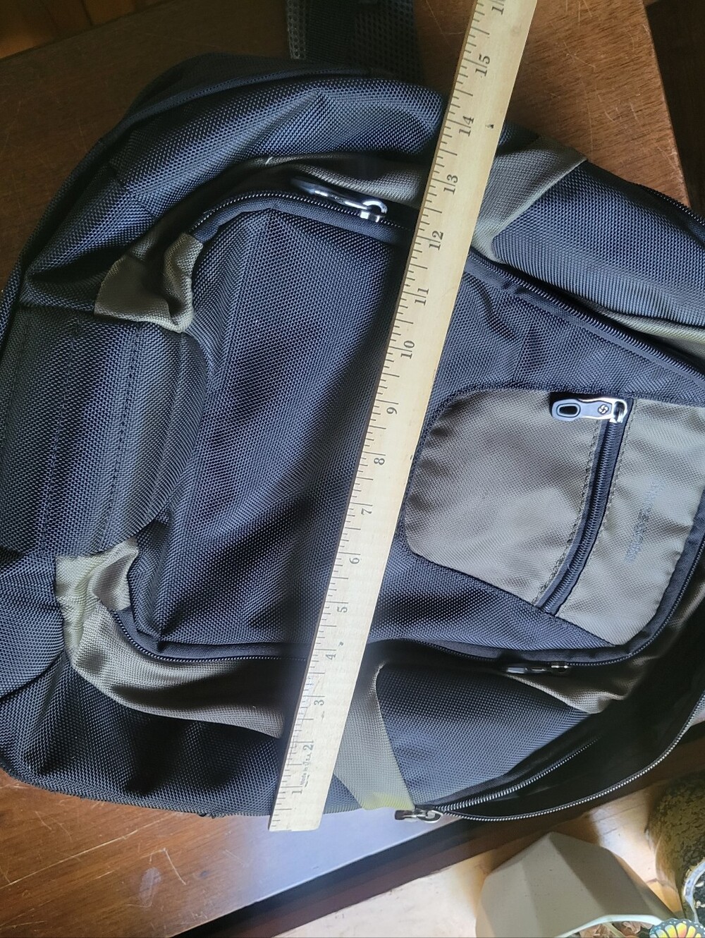Samsonite Tectonic Backpack (Medium) - Picture 3 of 16